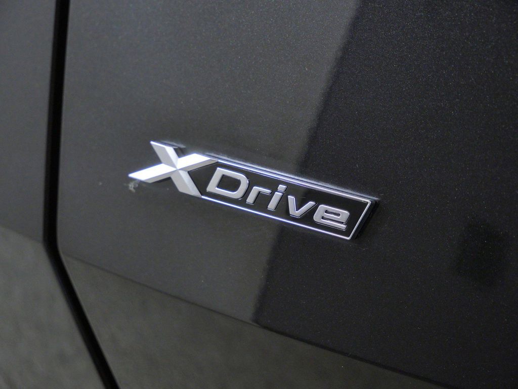 Thumbnail: 2026 BMW X3 - 13