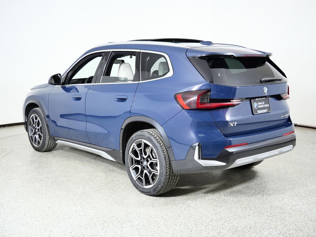 Thumbnail: 2026 BMW X1 - 14