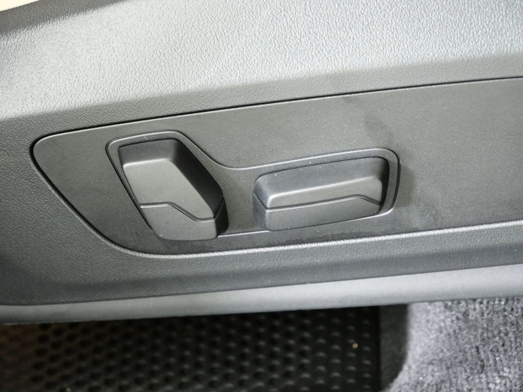 Thumbnail: 2025 BMW X1 - 27