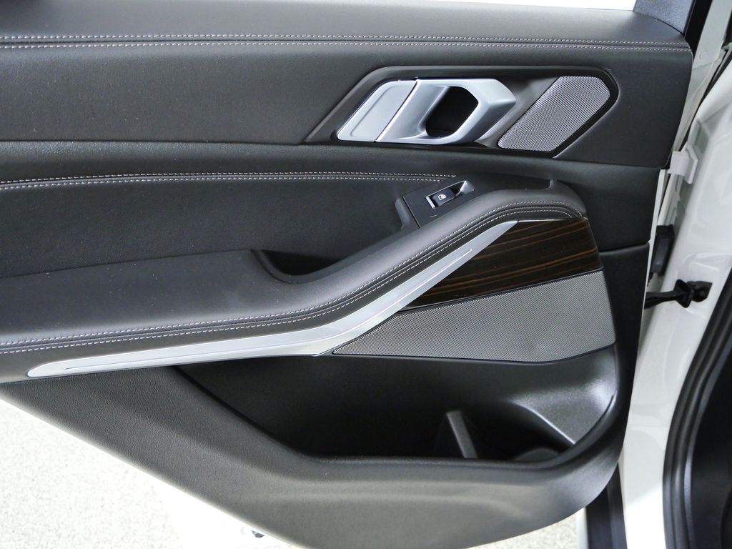 Thumbnail: 2024 BMW X5 - 32