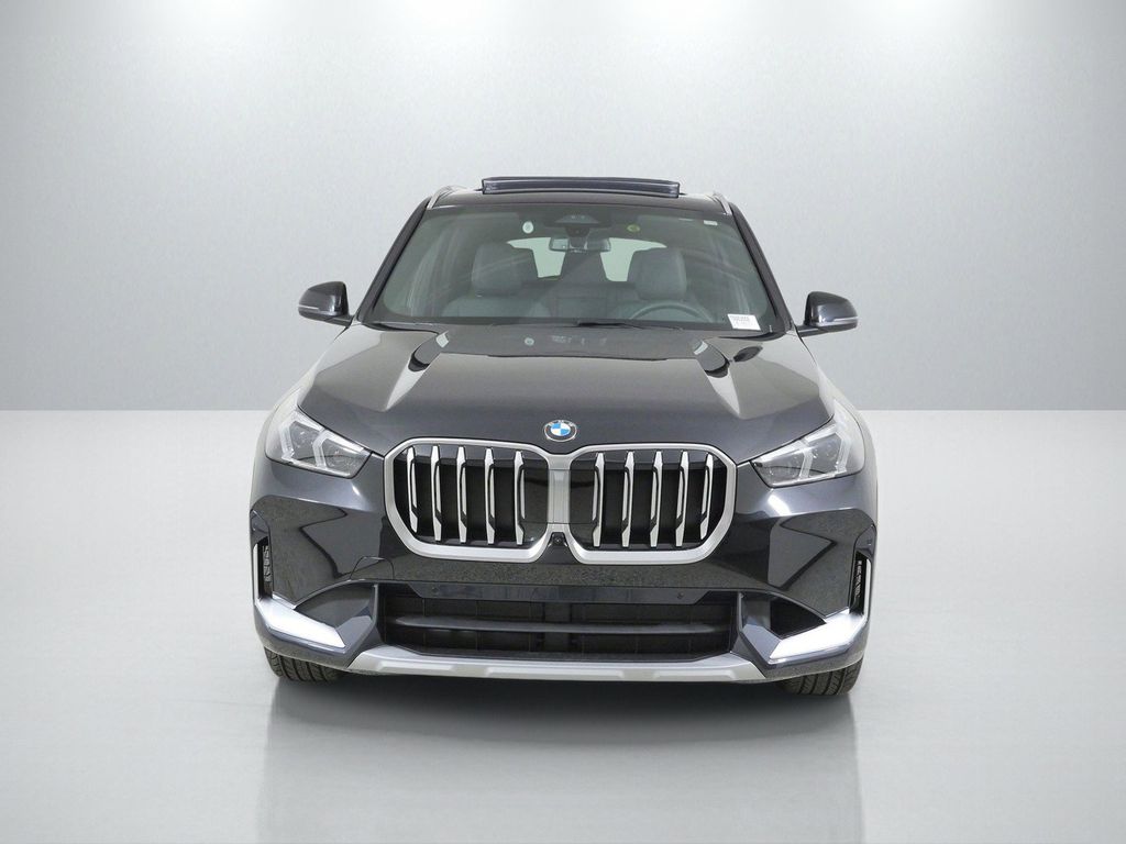 Thumbnail: 2026 BMW X1 - 2