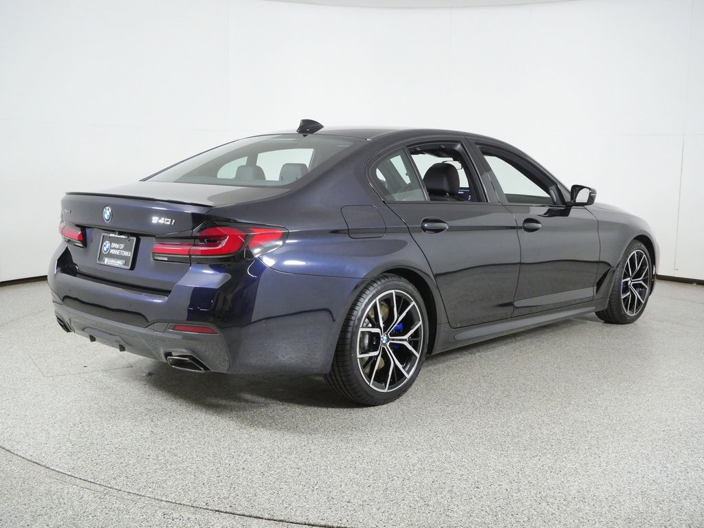 Thumbnail: 2023 BMW 5 Series - 11