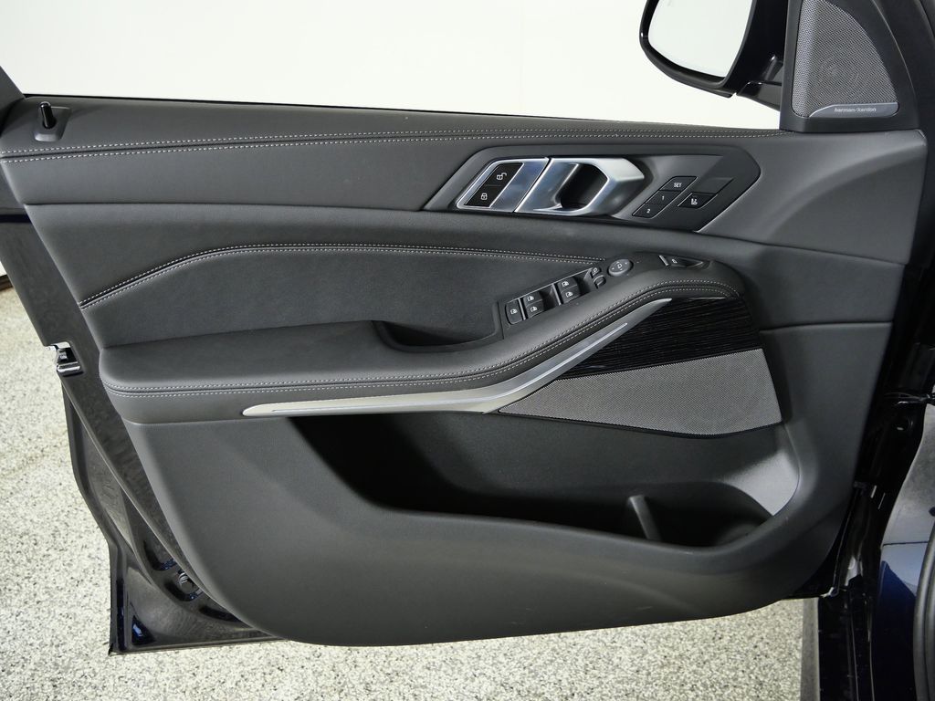 Thumbnail: 2026 BMW X5 - 34