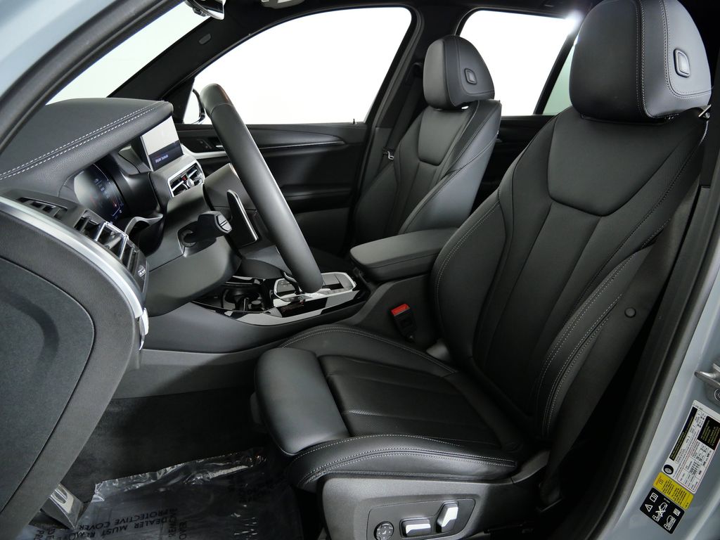 Thumbnail: 2023 BMW X3 - 39