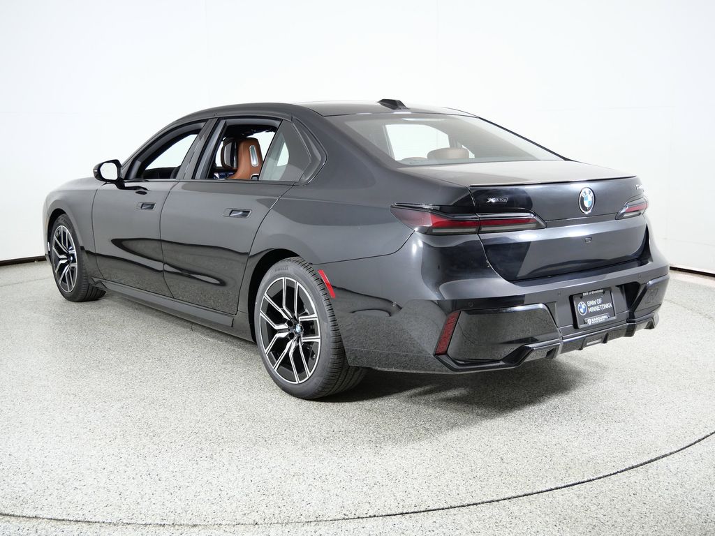 Thumbnail: 2026 BMW 7 Series - 14