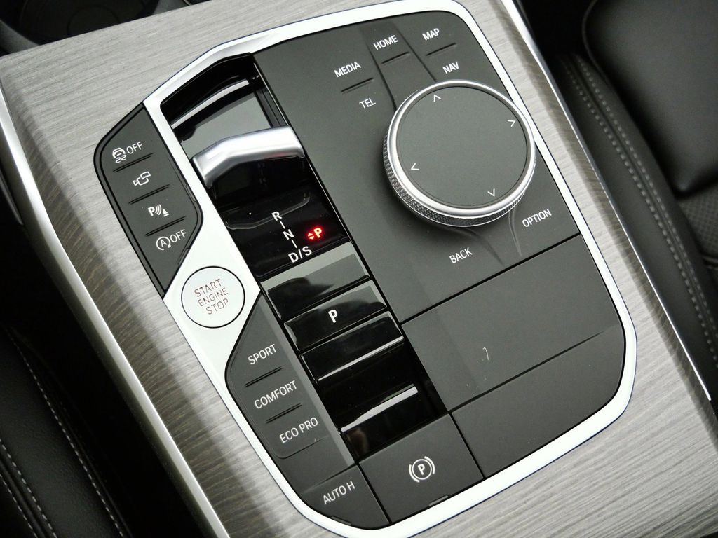Thumbnail: 2026 BMW 3 Series - 47