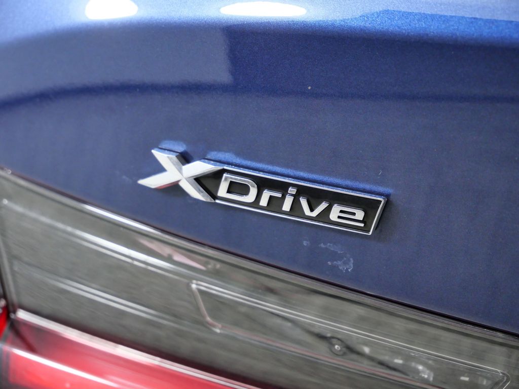 Thumbnail: 2023 BMW 3 Series - 16