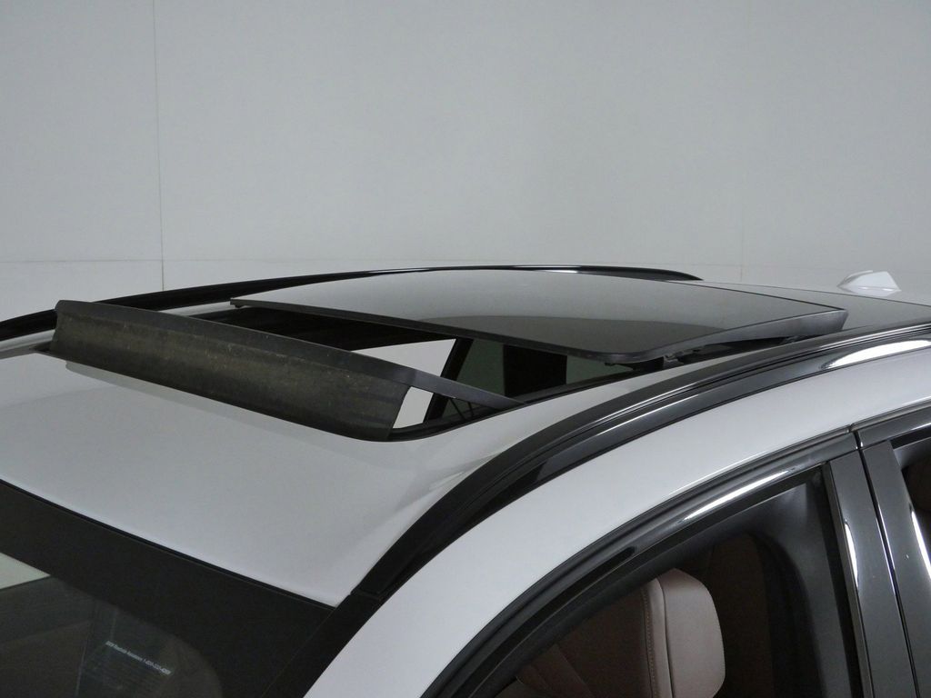 Thumbnail: 2025 BMW X5 - 20