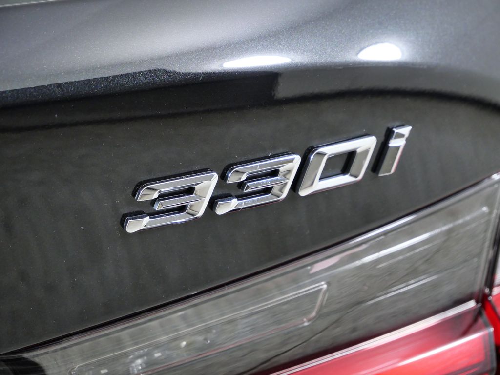 Thumbnail: 2023 BMW 3 Series - 15