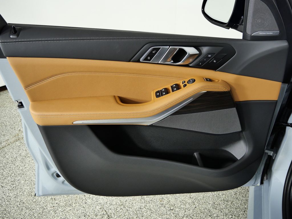 Thumbnail: 2026 BMW X5 - 34