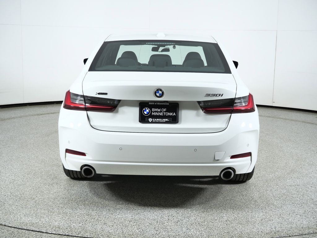 Thumbnail: 2023 BMW 3 Series - 12