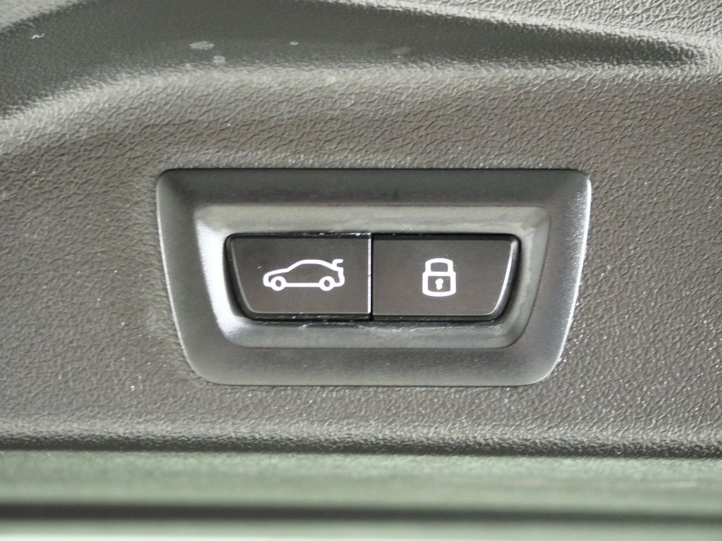 Thumbnail: 2025 BMW X5 - 31