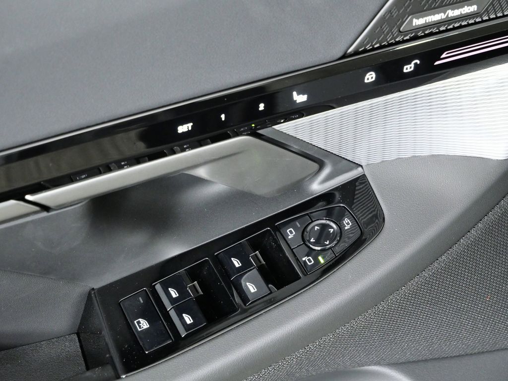 Thumbnail: 2026 BMW 5 Series - 34