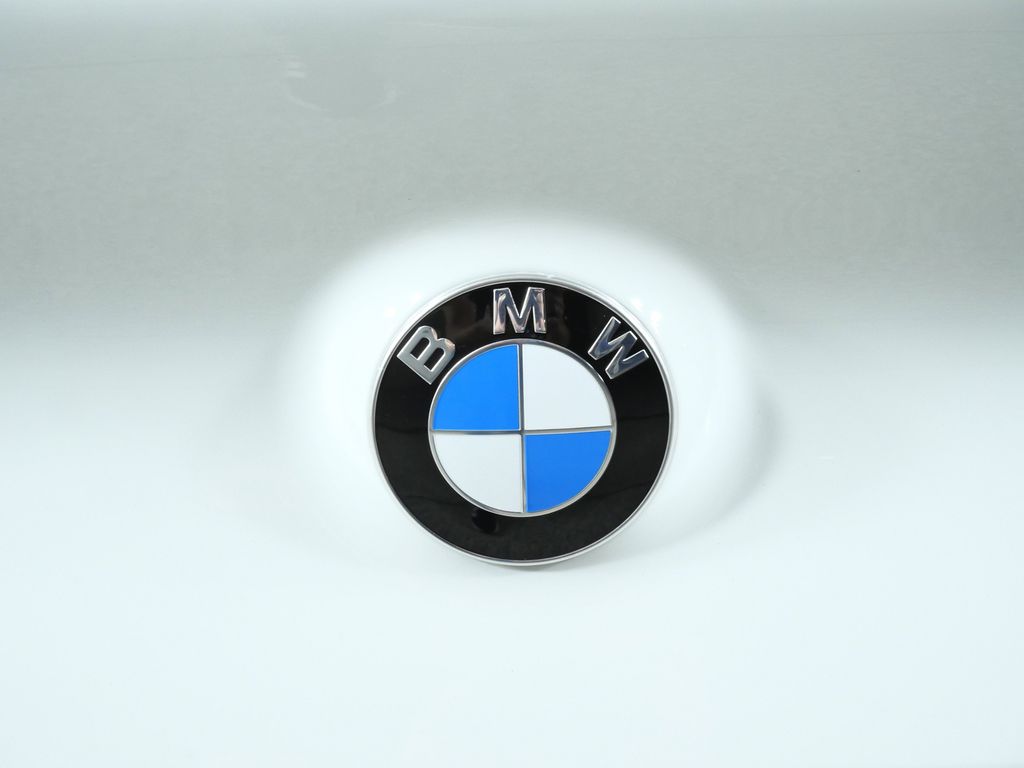 Thumbnail: 2020 BMW M8 - 12