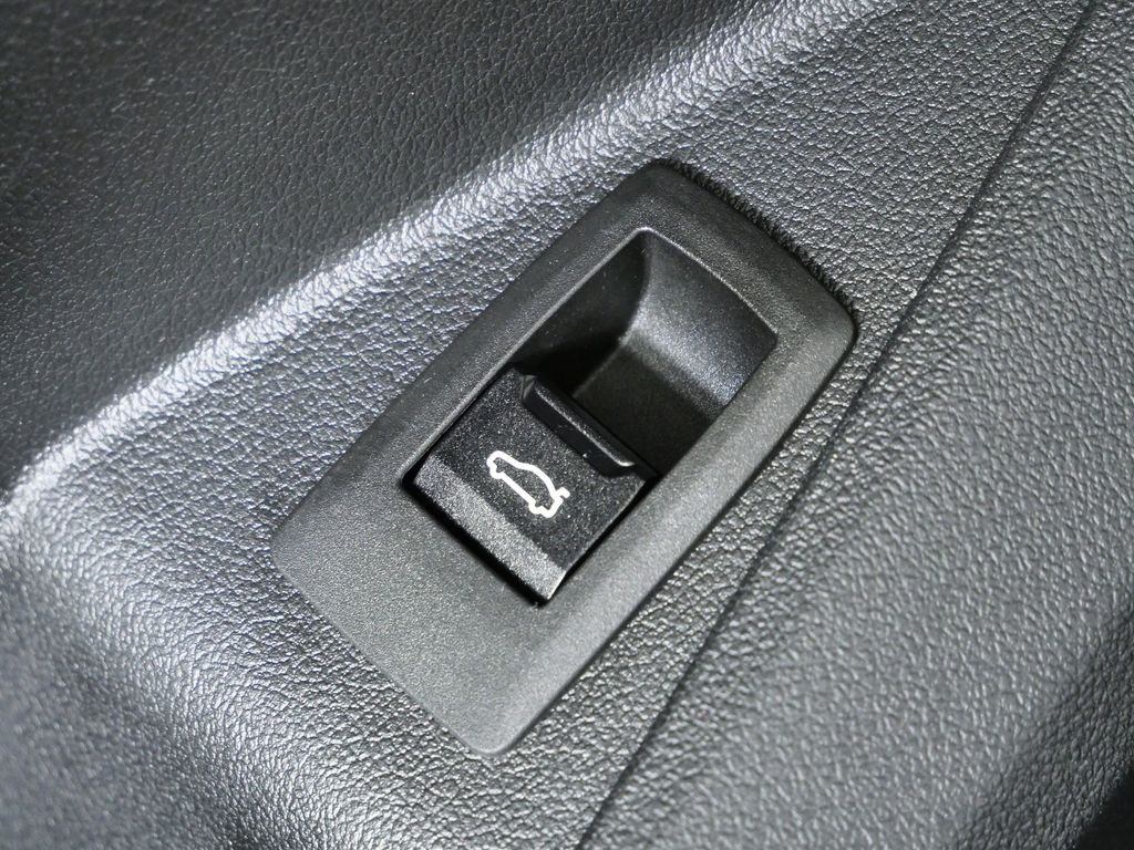 Thumbnail: 2025 BMW 2 Series - 42