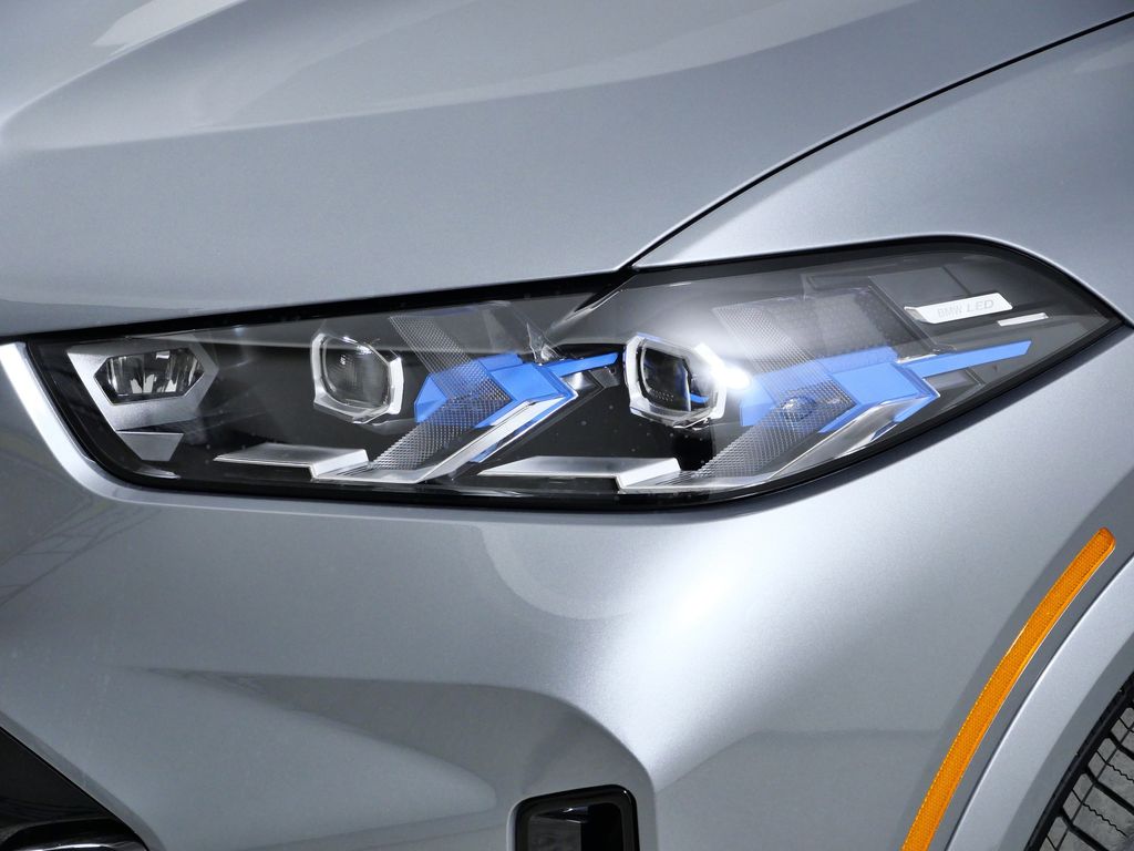 Thumbnail: 2026 BMW X5 - 3