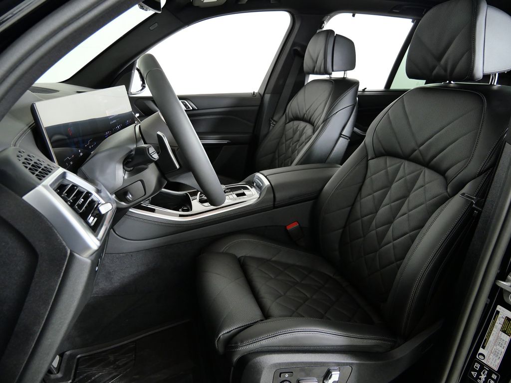 Thumbnail: 2026 BMW X5 - 36