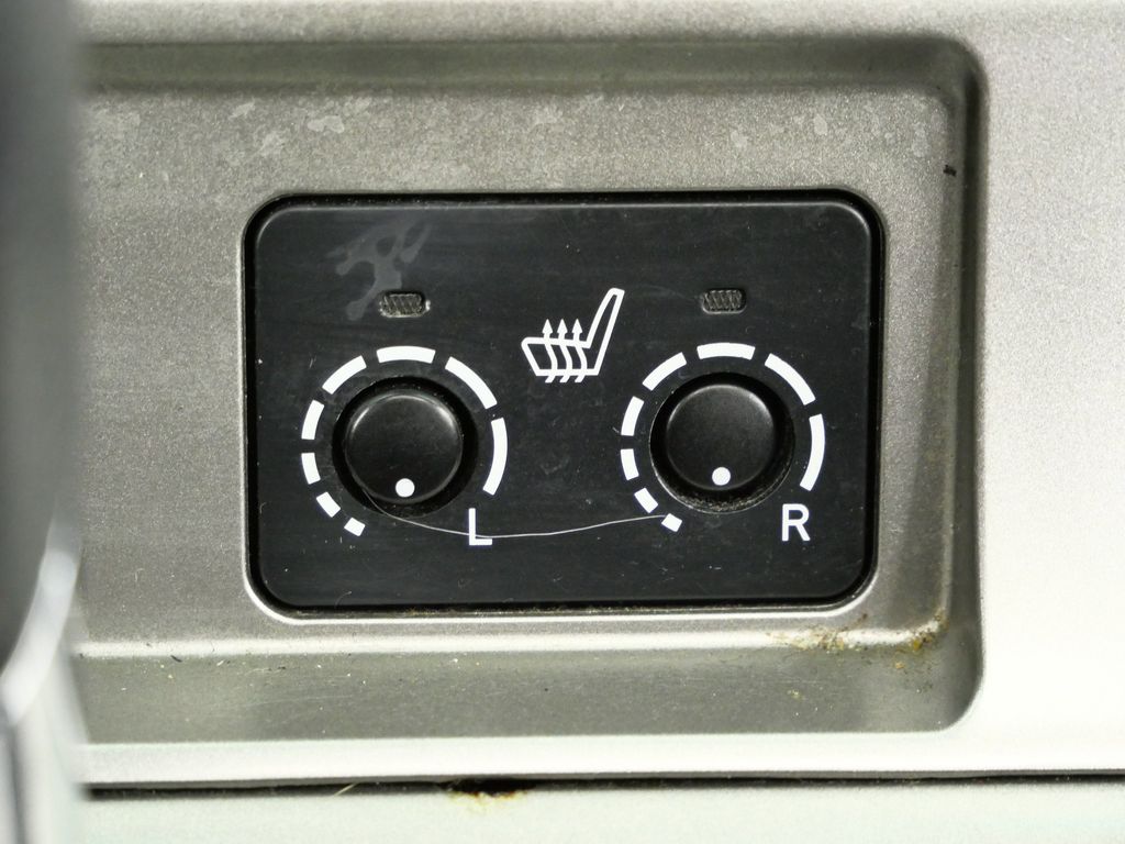 Thumbnail: 2011 Toyota Highlander - 45