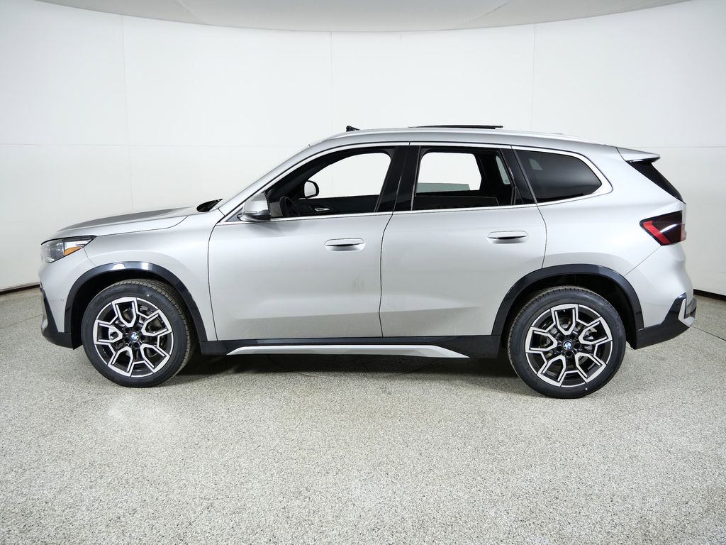 Thumbnail: 2026 BMW X1 - 15