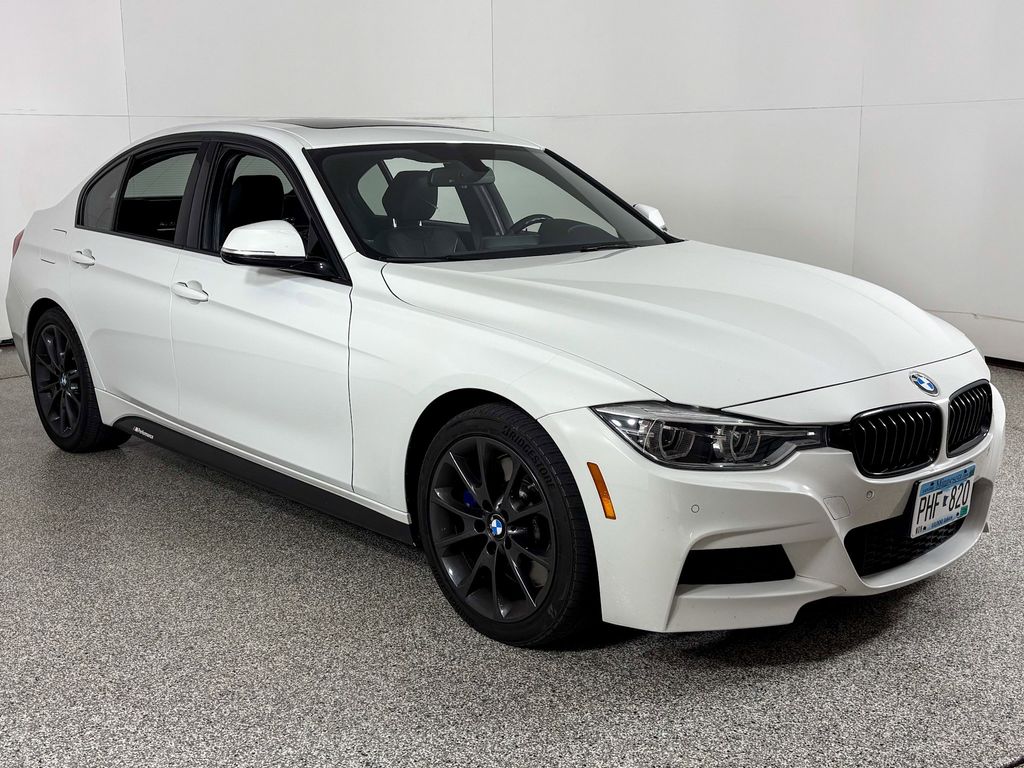Thumbnail: 2017 BMW 3 Series - 4