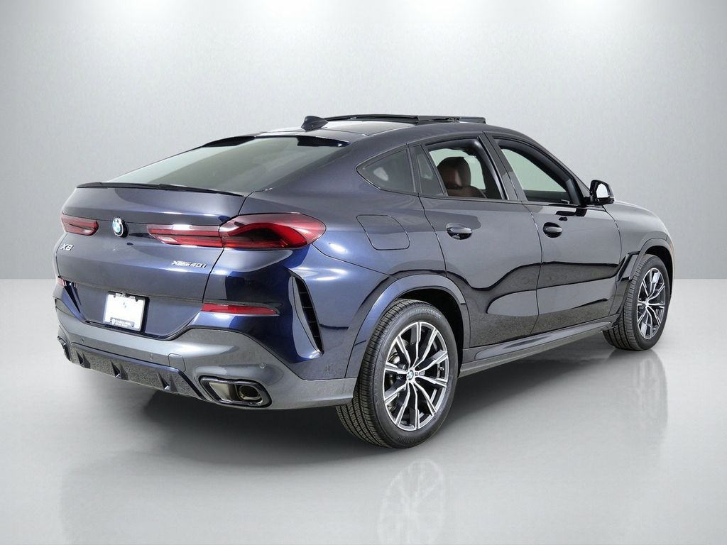 Thumbnail: 2023 BMW X6 - 11