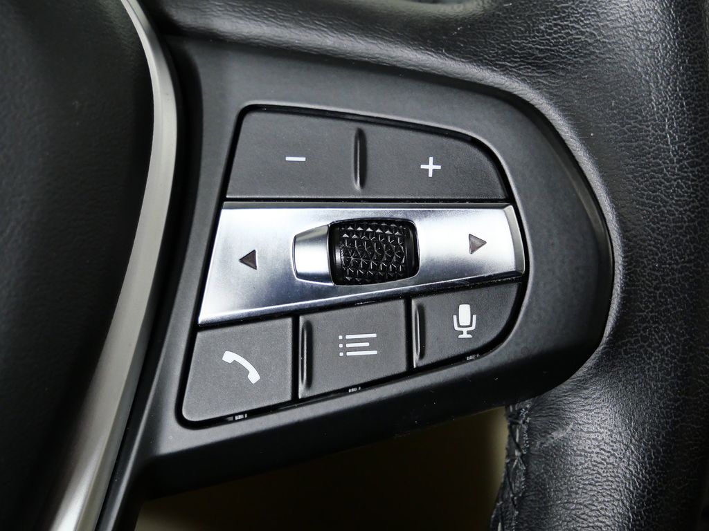 Thumbnail: 2019 BMW 3 Series - 40