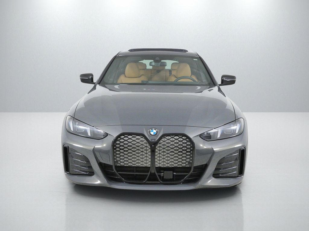Thumbnail: 2026 BMW i4 - 2