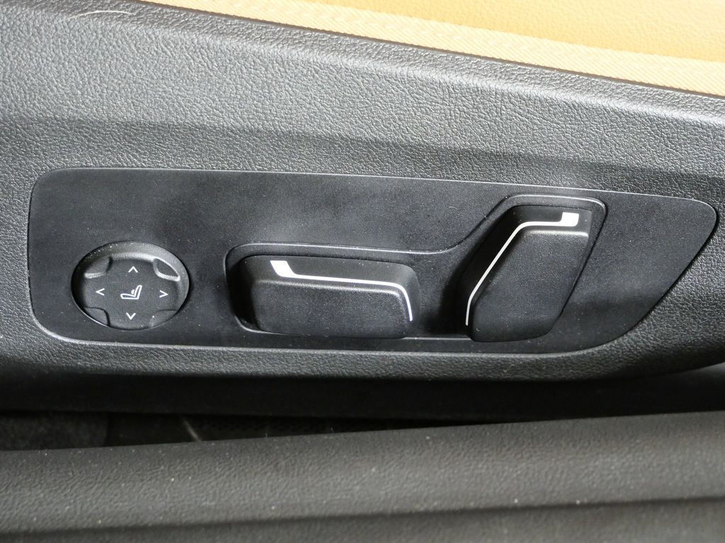 Thumbnail: 2025 BMW 4 Series - 40