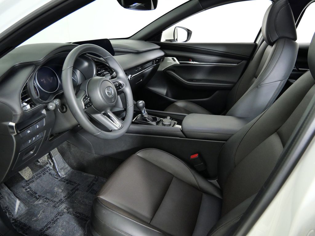 Thumbnail: 2025 Mazda Mazda3 - 33