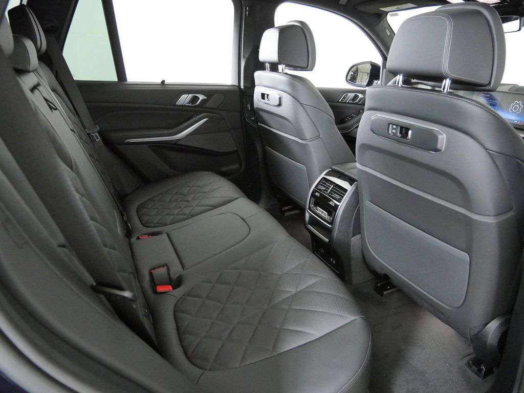 Thumbnail: 2026 BMW X5 - 26