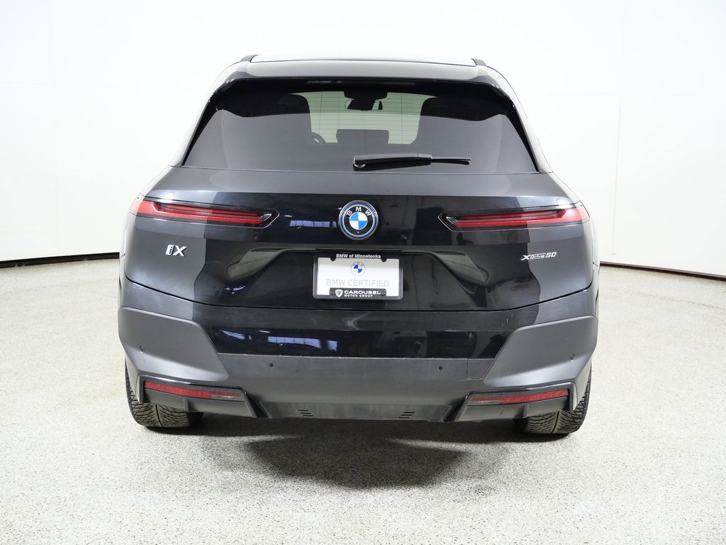 Thumbnail: 2023 BMW iX - 12