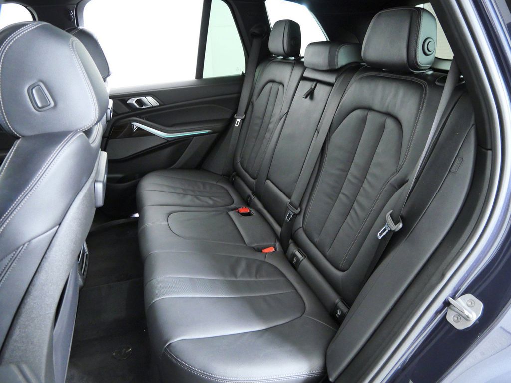 Thumbnail: 2020 BMW X5 - 29