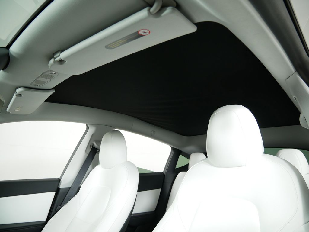 Thumbnail: 2020 Tesla Model Y - 17