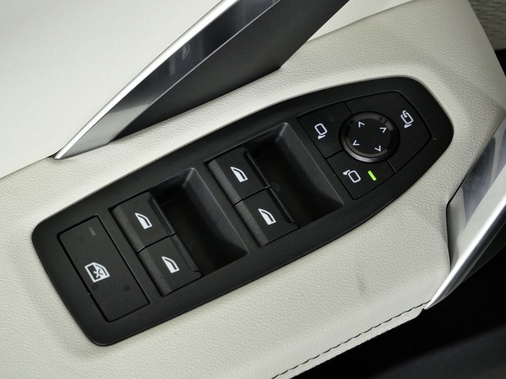 Thumbnail: 2026 BMW X1 - 37