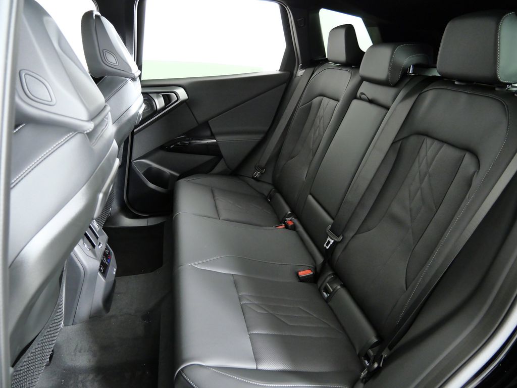 Thumbnail: 2026 BMW X3 - 31