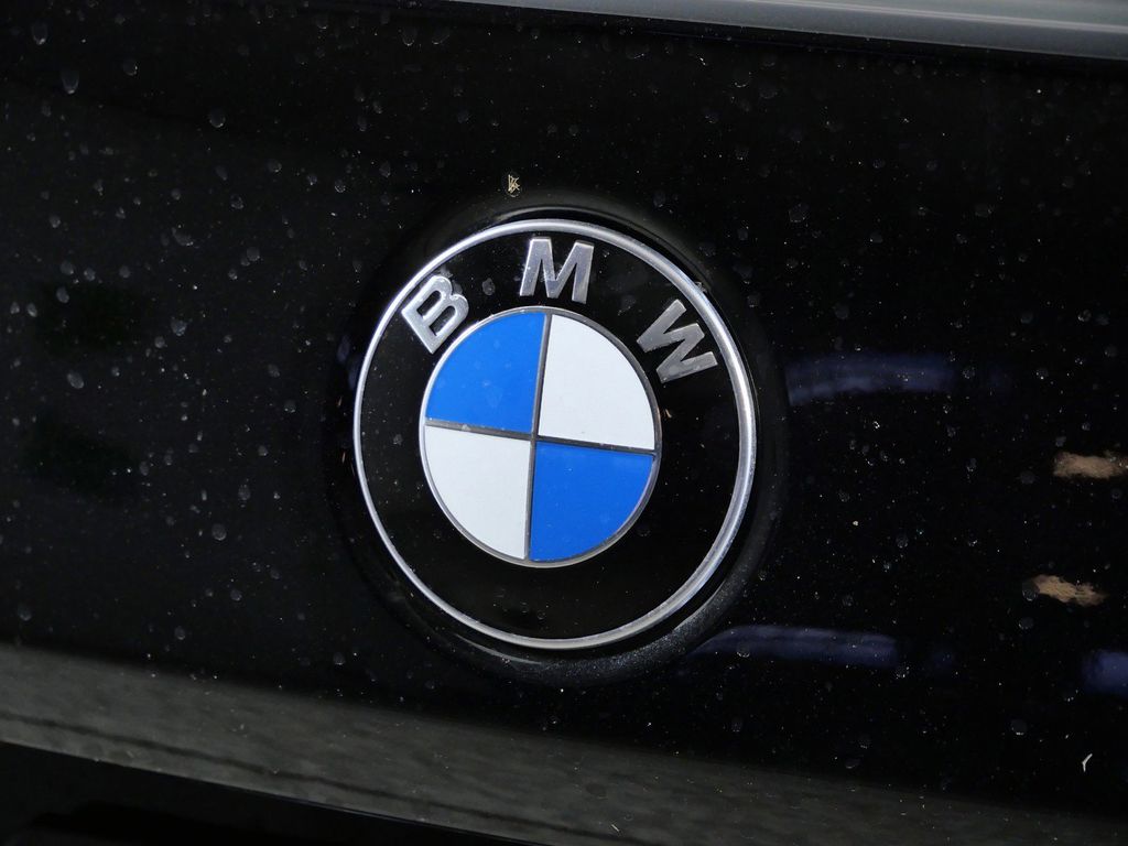 Thumbnail: 2026 BMW 5 Series - 11