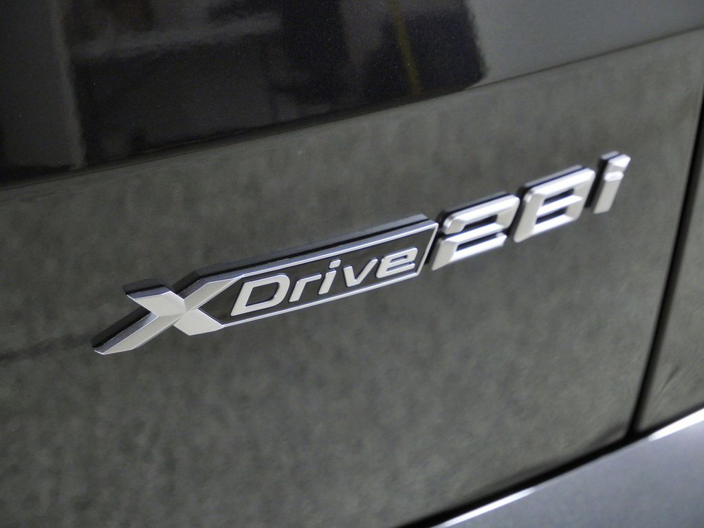 Thumbnail: 2026 BMW X2 - 12