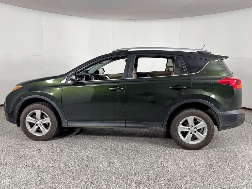 Thumbnail: 2013 Toyota RAV4 - 6