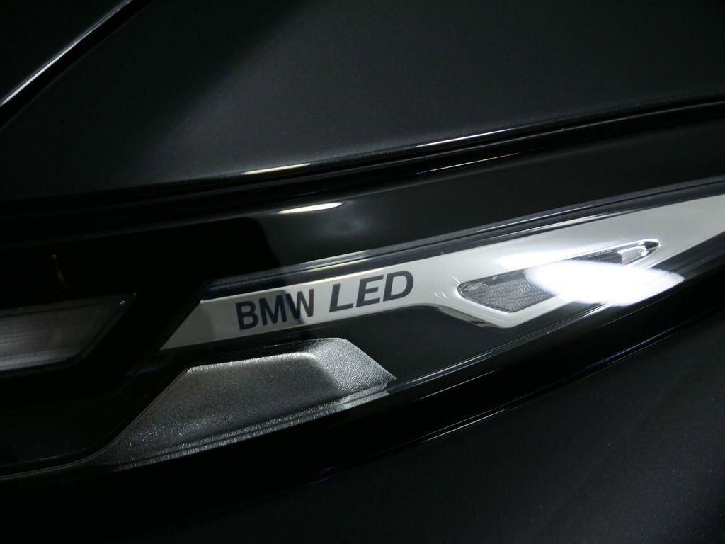 Thumbnail: 2025 BMW X7 - 19