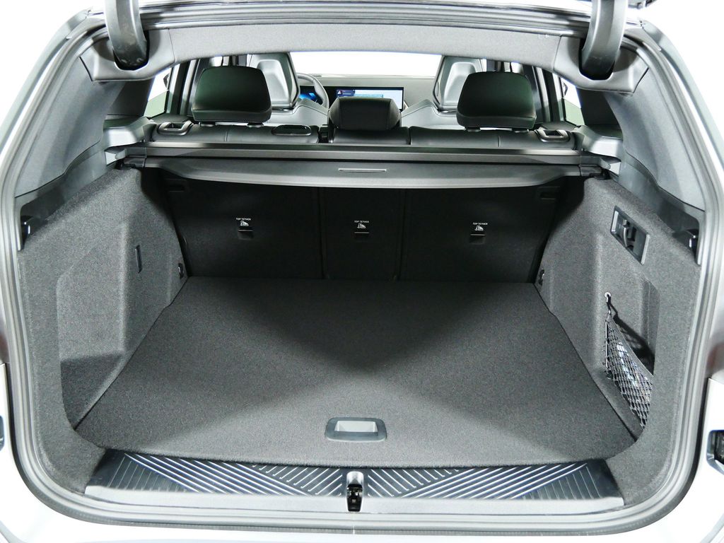 Thumbnail: 2025 BMW X3 - 26