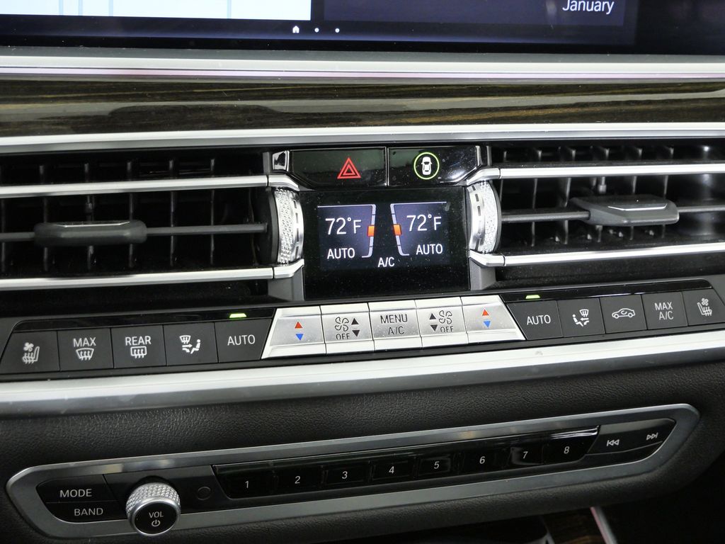 Thumbnail: 2019 BMW X7 - 46