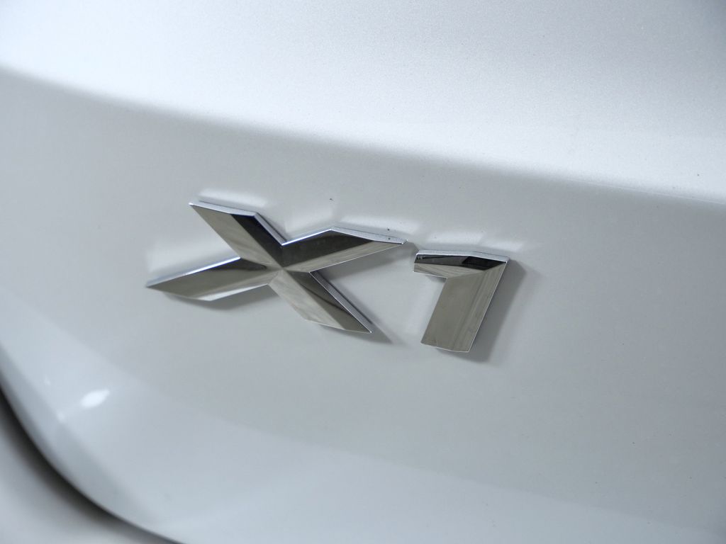 Thumbnail: 2026 BMW X1 - 13