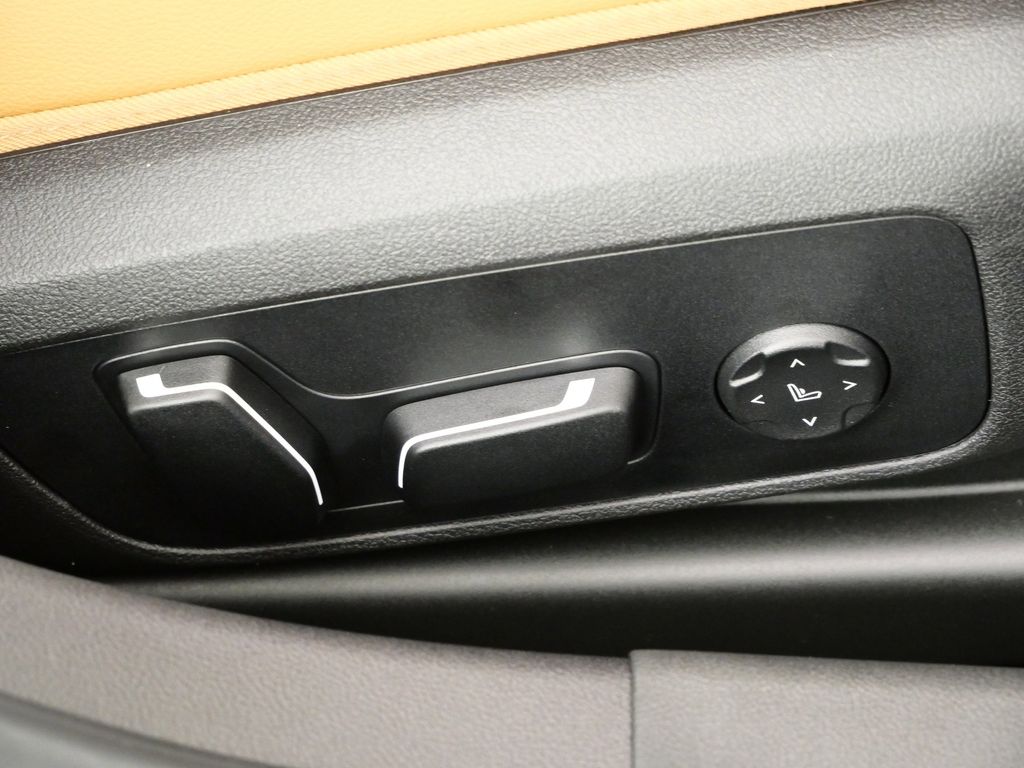 Thumbnail: 2026 BMW 3 Series - 22