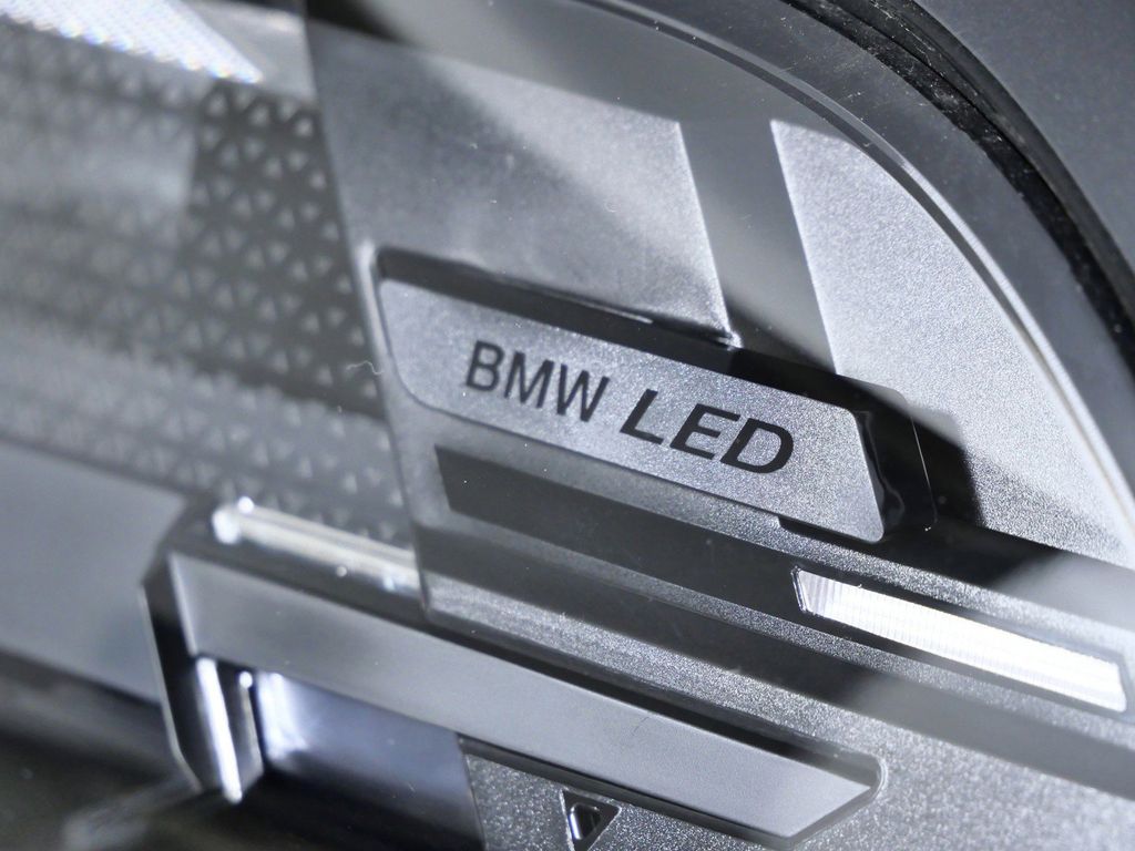 Thumbnail: 2026 BMW X5 - 4