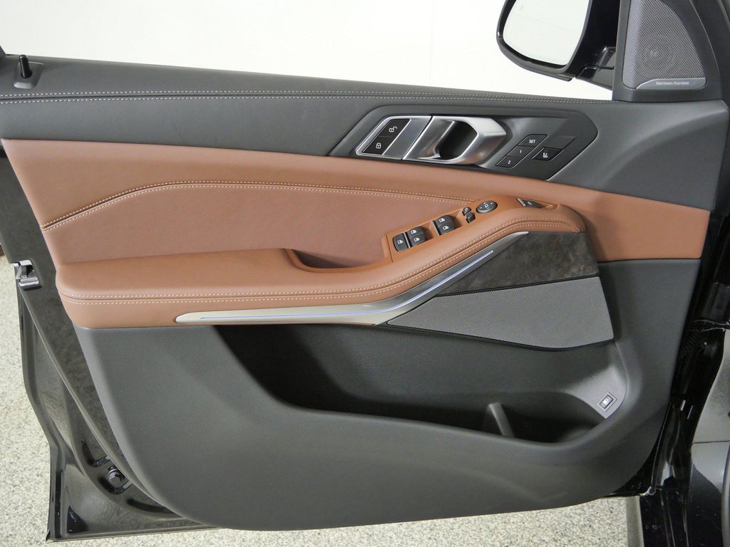 Thumbnail: 2026 BMW X5 - 34