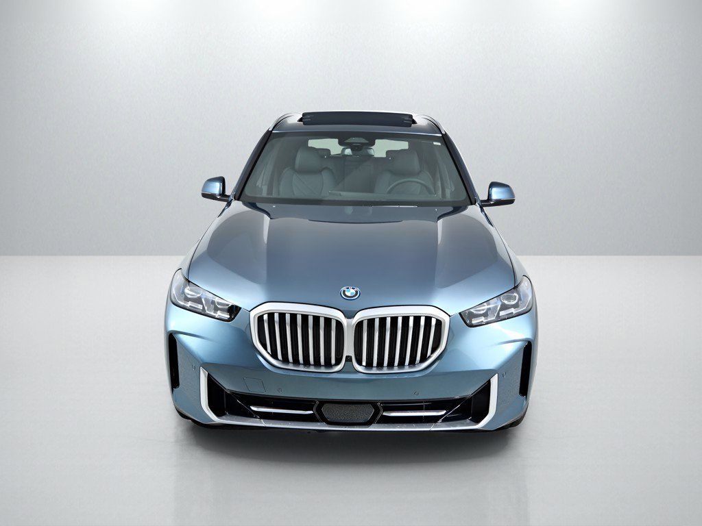 Thumbnail: 2026 BMW X5 - 17