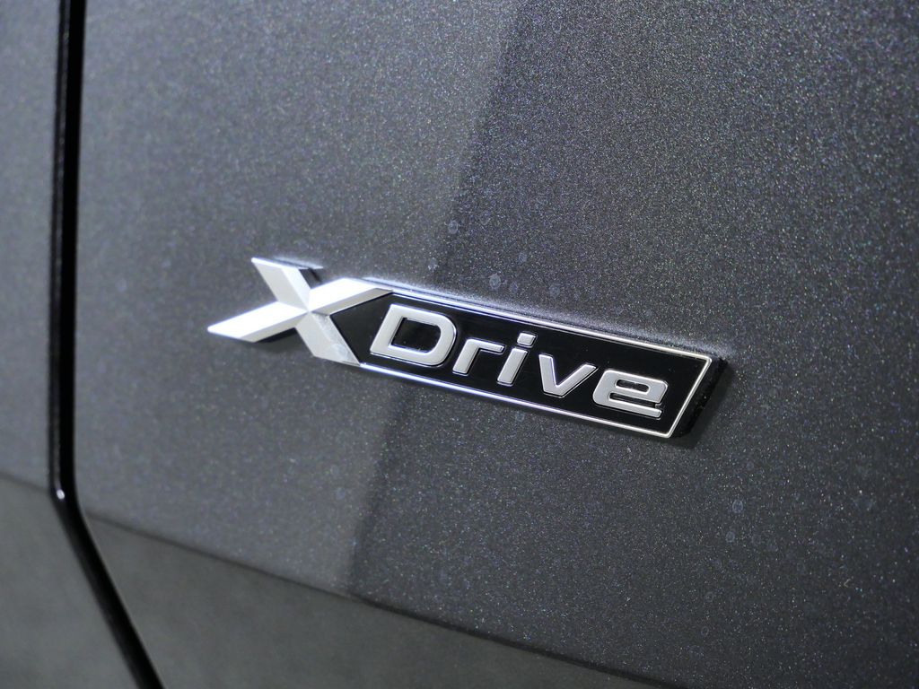 Thumbnail: 2026 BMW X3 - 13