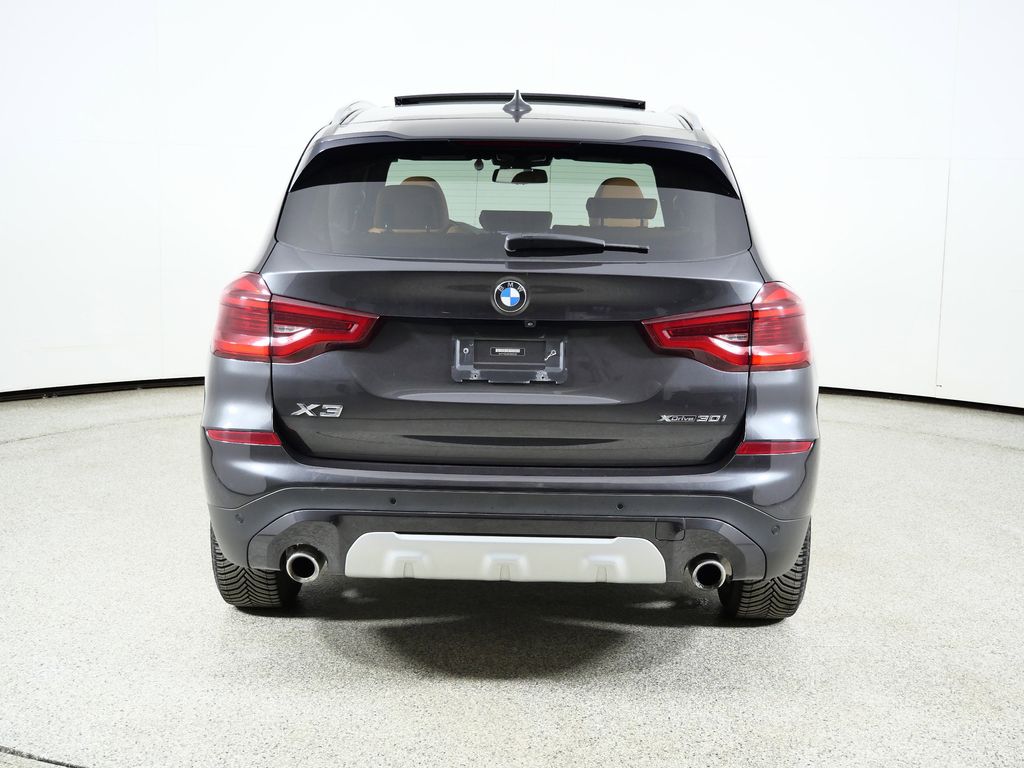 Thumbnail: 2021 BMW X3 - 11