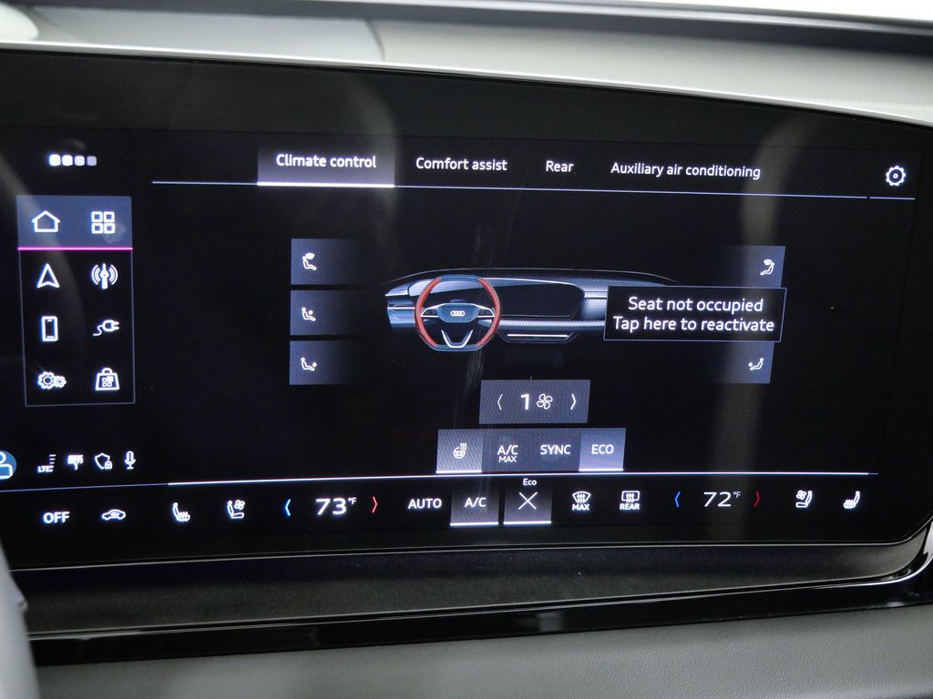 Thumbnail: 2025 Audi Q6 e-tron - 43