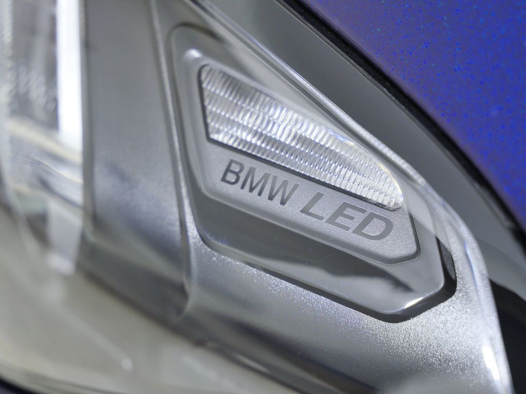 Thumbnail: 2026 BMW 3 Series - 4